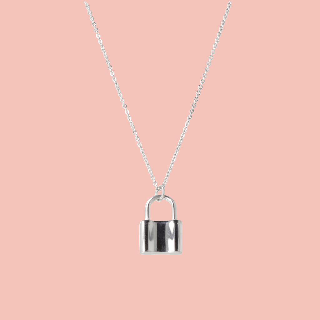 Stainless steel chain with a padlock pendant