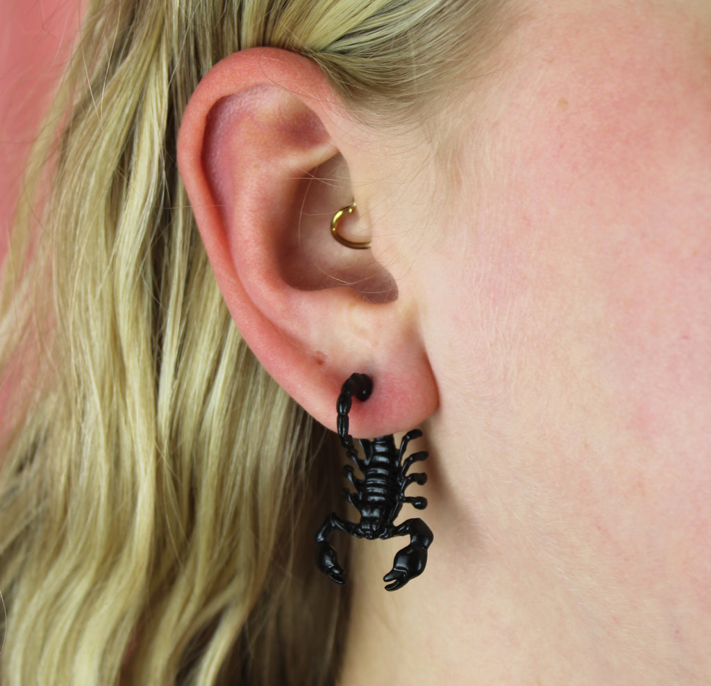 Black Scorpion 2 Piece Stud Earrings - Sour Cherry