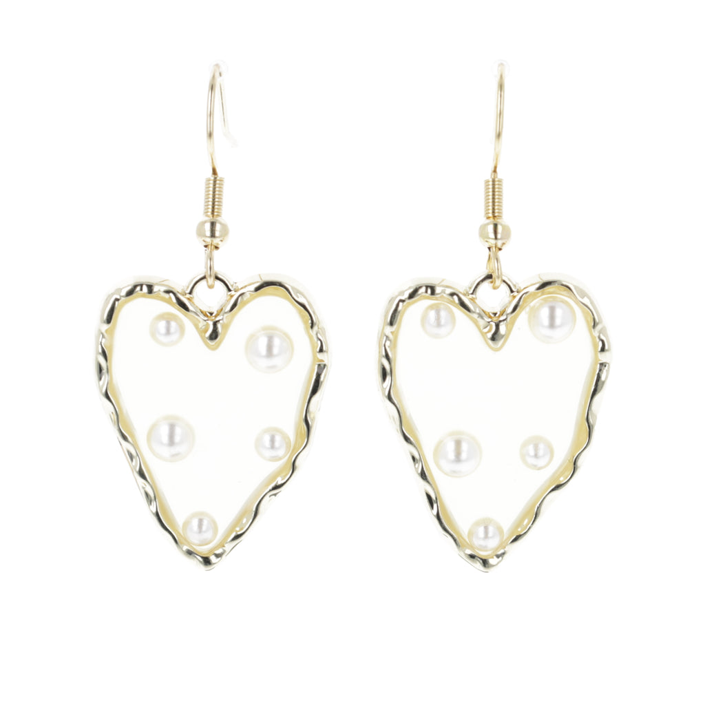  heart-shaped earrings featuring a stunning gold outline and a transparent middle filled with shimmering pearls